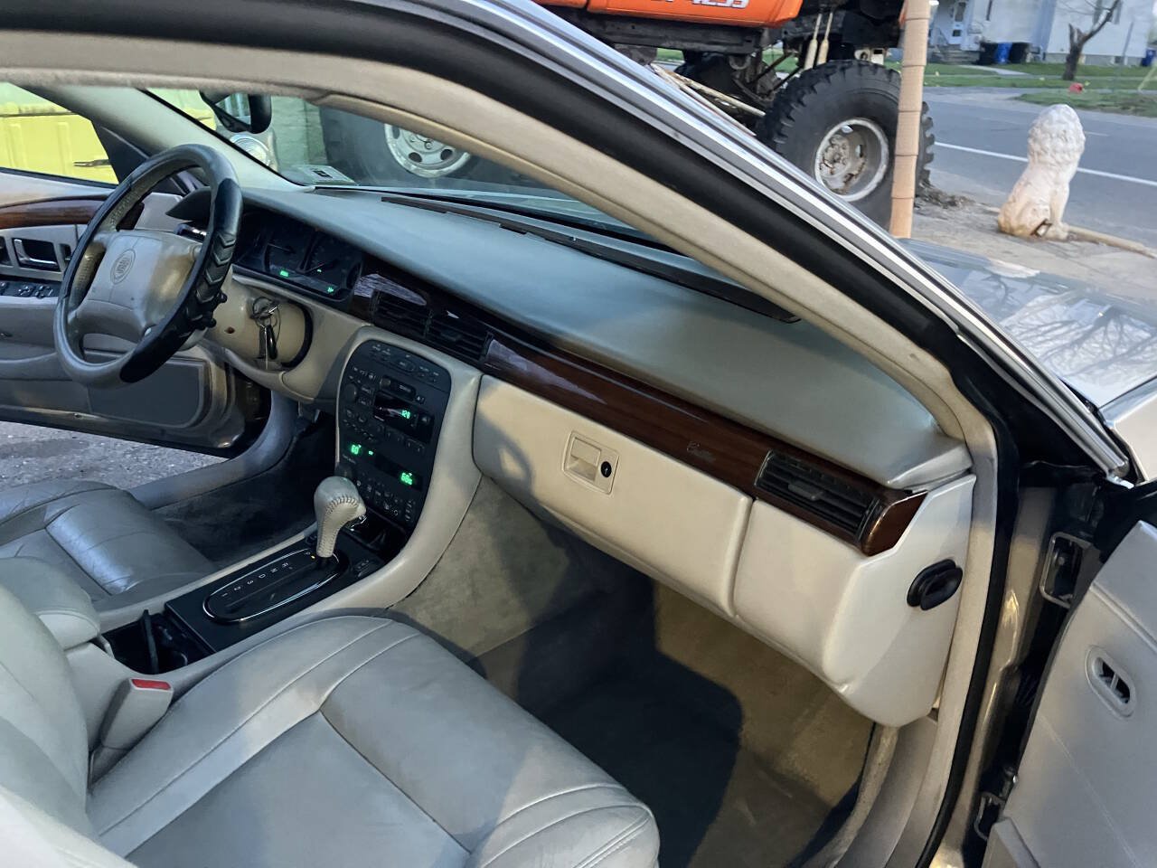 Used 2000 Cadillac Eldorado ESC w/ Comfort/Convenience Pkg FWD image 19