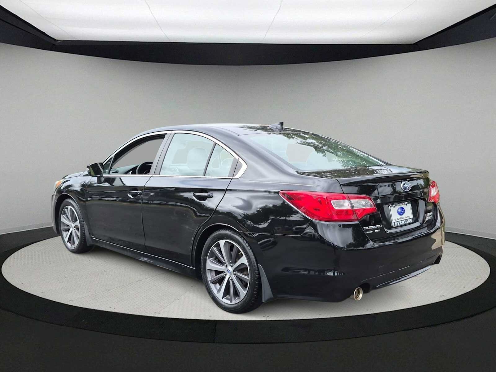 Used 2016 Subaru Legacy 2.5i Limited AWD/4WD image 2