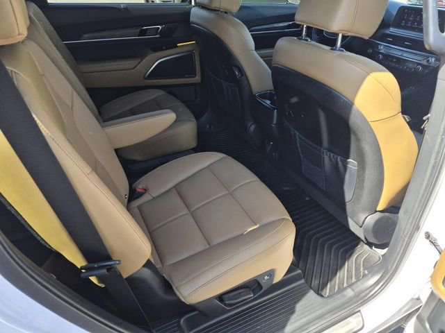 Used 2022 Kia Telluride SX w/ Towing Package image 18