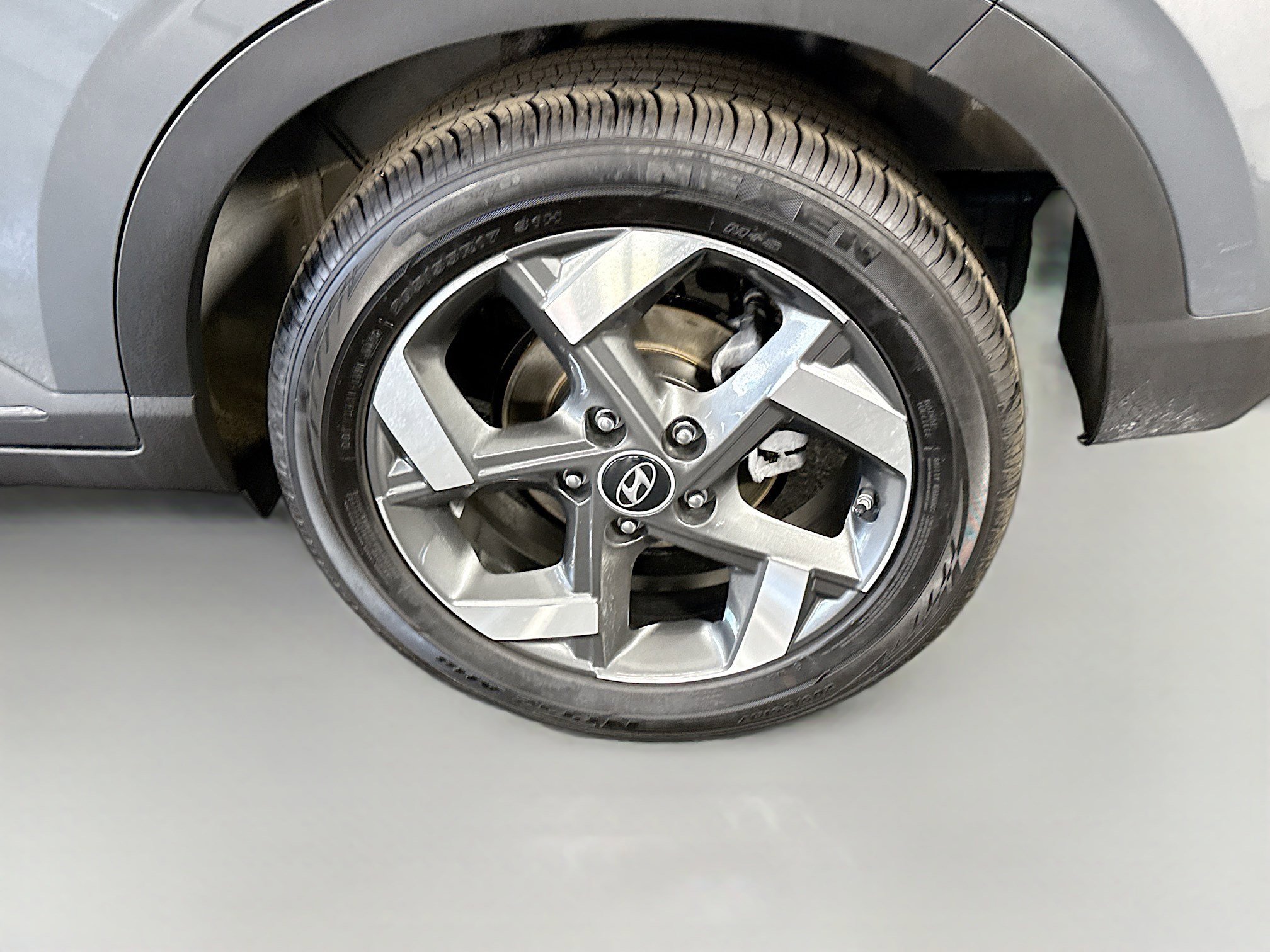Used 2026 Hyundai Venue SEL FWD image 37