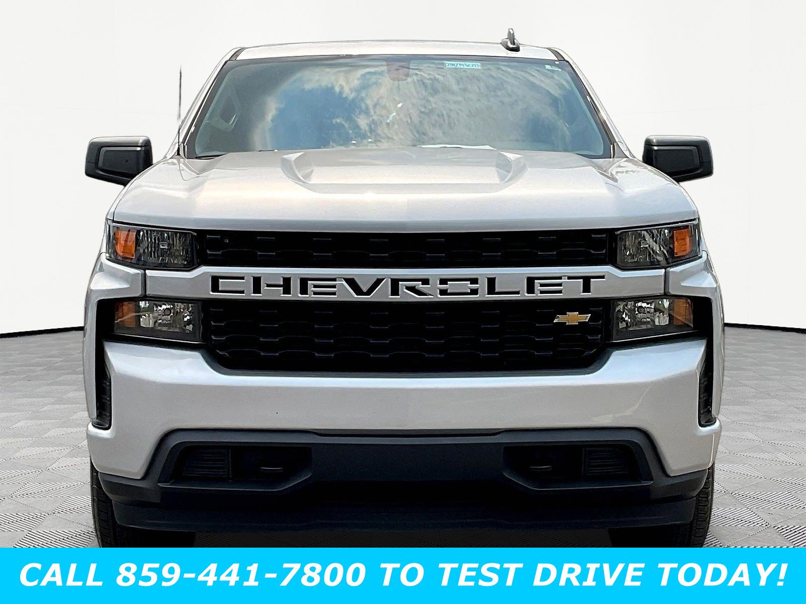 Used 2022 Chevrolet Silverado 1500 Custom AWD/4WD image 2