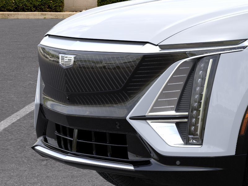 New 2027 Cadillac Lyriq Luxury w/ LPO, Floor Liner Package AWD/4WD image 15