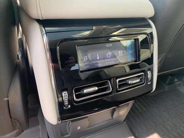 New 2026 Lincoln Aviator Reserve w/ Luxury Package AWD/4WD image 18