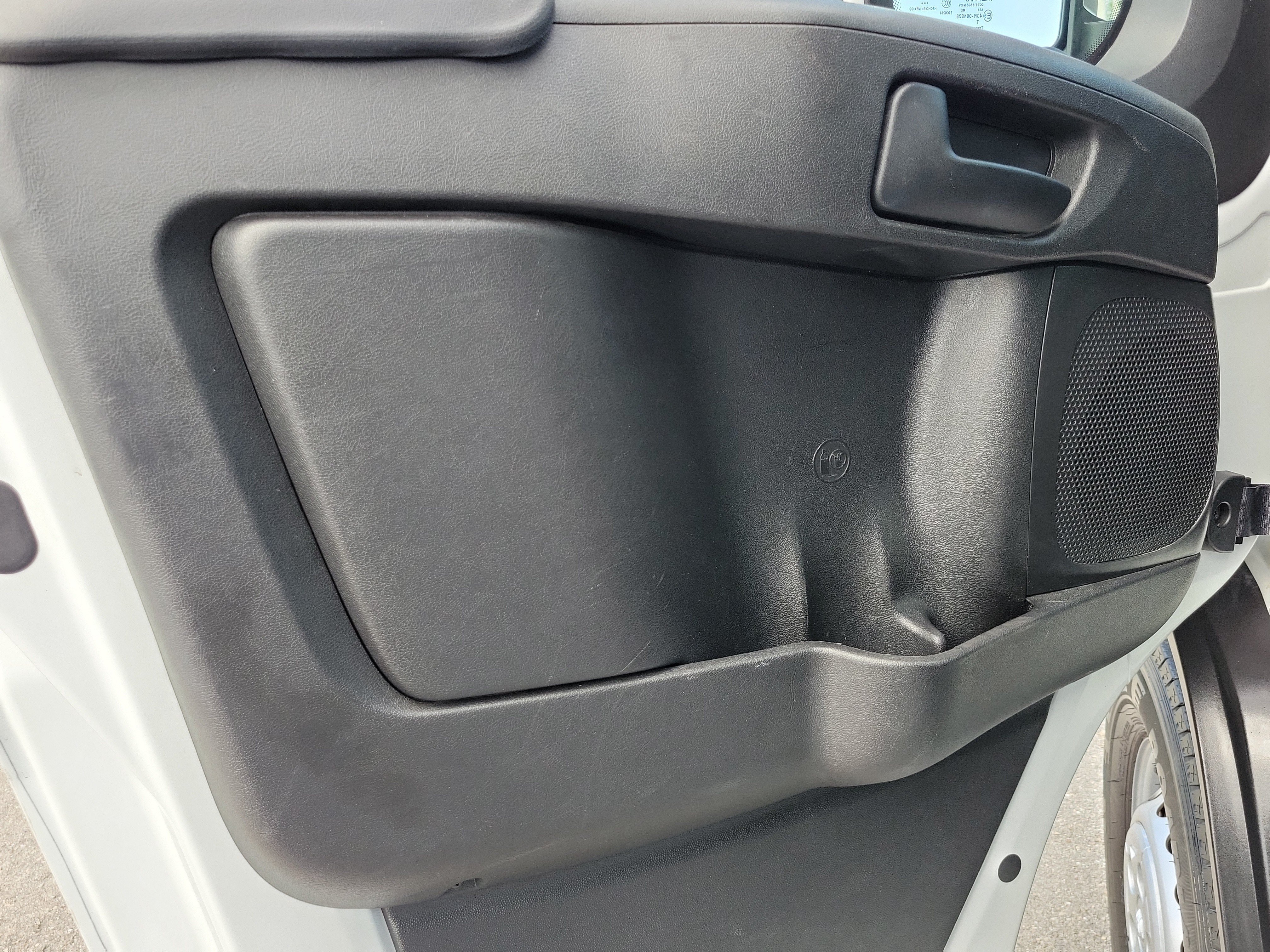 Used 2025 RAM ProMaster 2500 w/ U-Haul Equipment Group FWD image 23