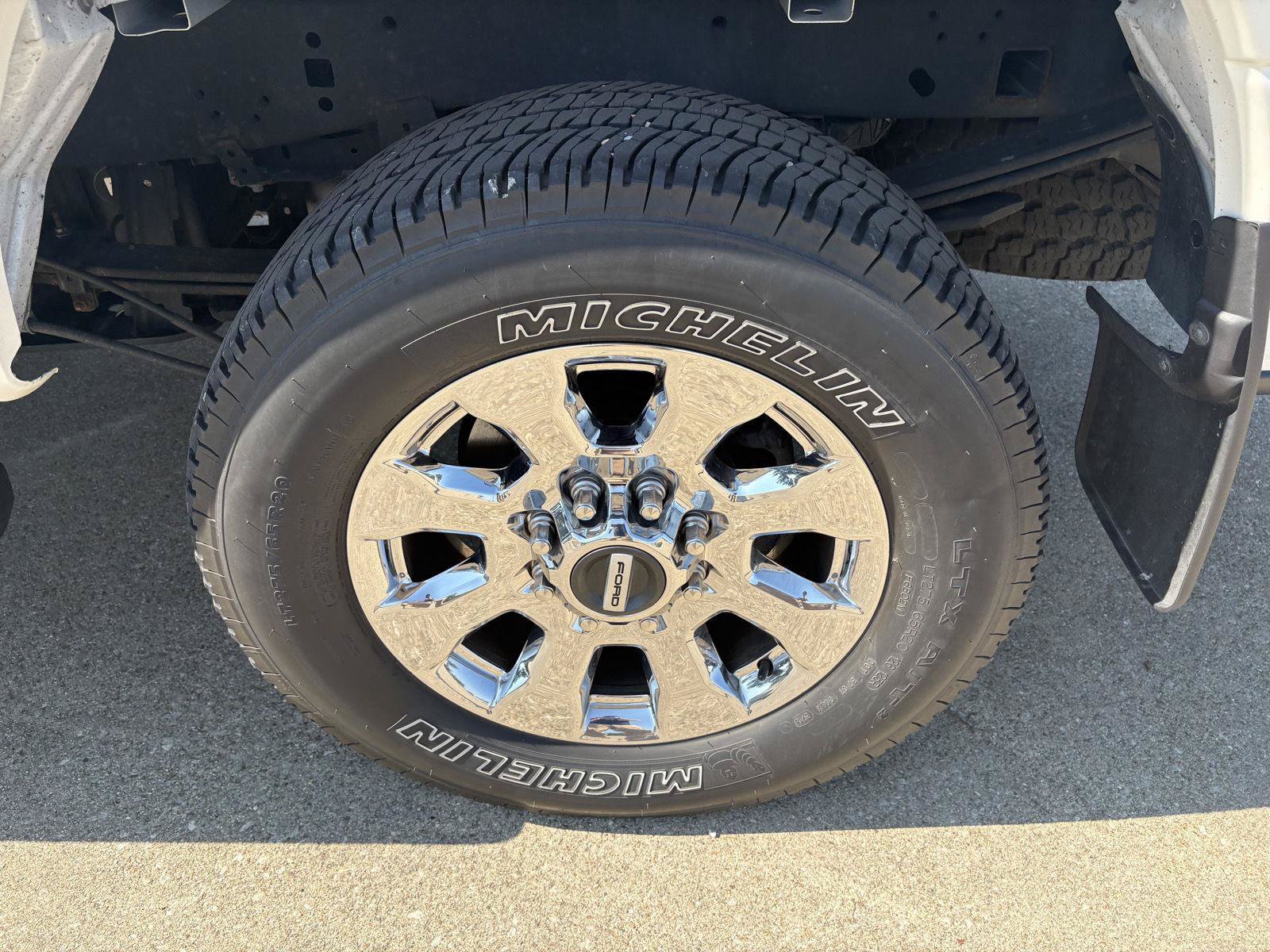 Used 2019 Ford F250 Lariat w/ Chrome Package AWD/4WD image 9