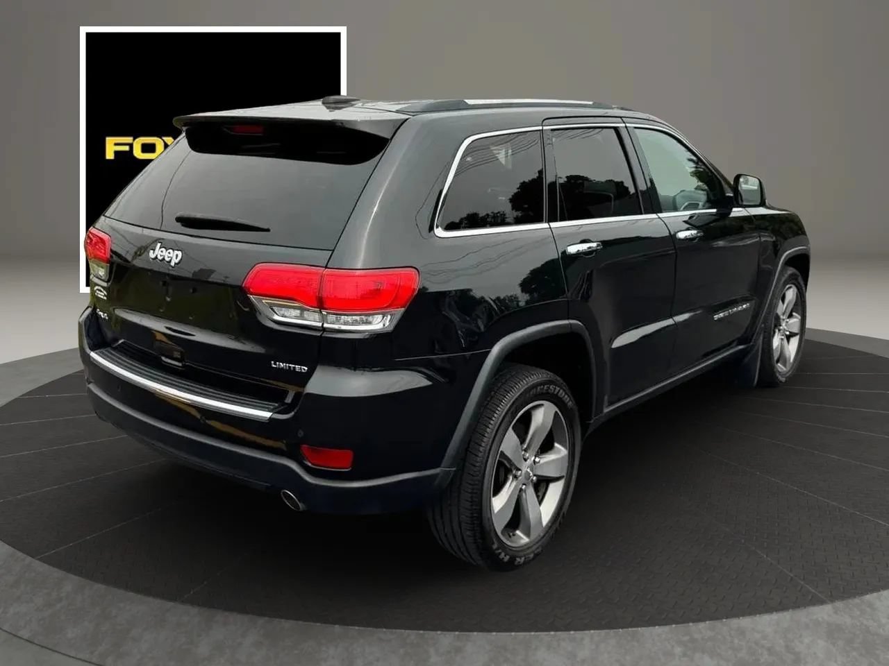 Used 2015 Jeep Grand Cherokee Limited w/ Luxury Group II AWD/4WD image 5