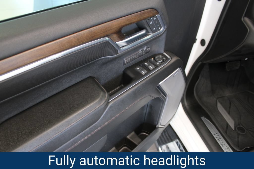 Certified 2024 Chevrolet Silverado 1500 High Country w/ High Country Premium Package AWD/4WD image 33