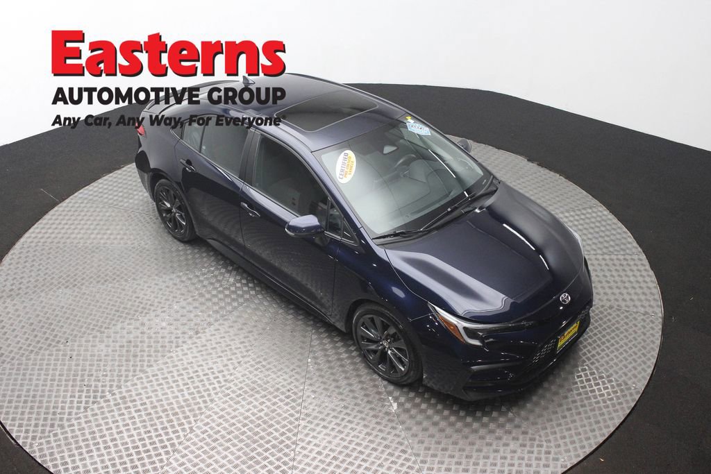 Used 2023 Toyota Corolla XSE image 3