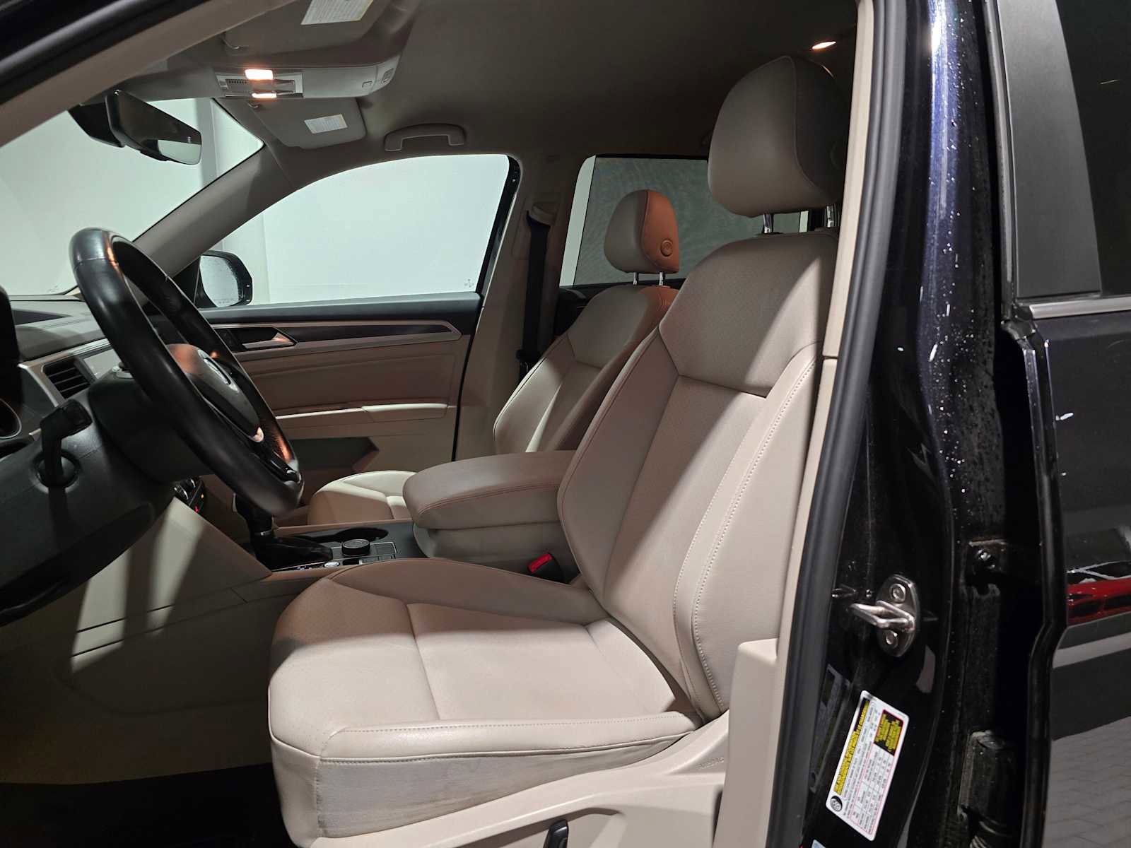 Used 2018 Volkswagen Atlas SE image 6