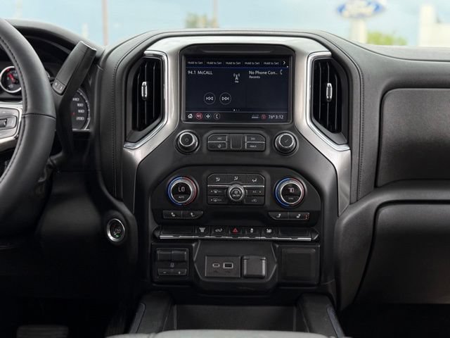 Used 2022 Chevrolet Silverado 2500 LT w/ Convenience Package AWD/4WD image 19