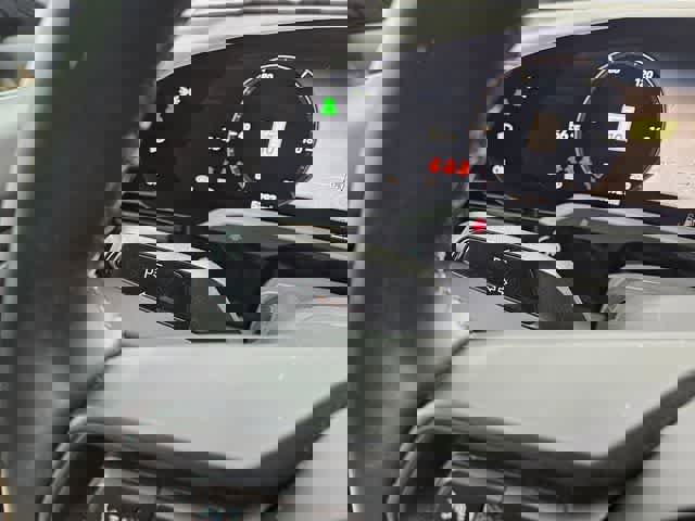 Used 2023 Porsche Taycan w/ Premium Package image 26