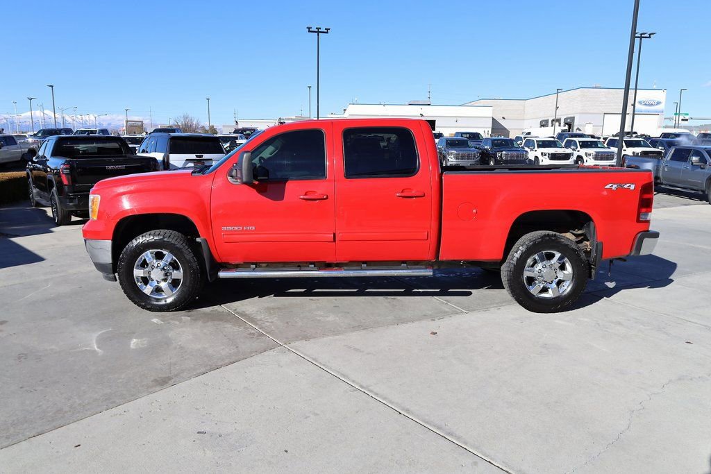 Used 2014 GMC Sierra 3500 SLT w/ SLT Convenience Package image 3