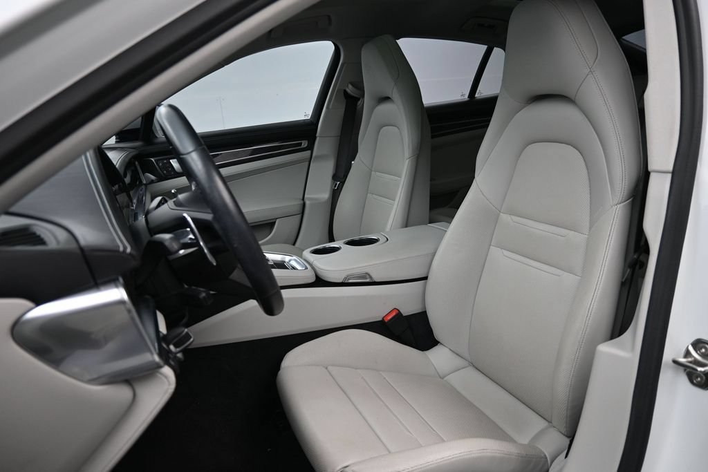 Certified 2023 Porsche Panamera Platinum Edition RWD image 5