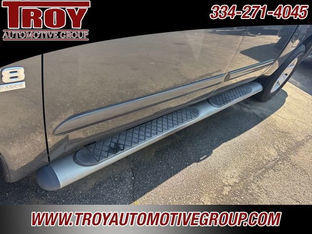 Used 2004 Nissan Titan LE w/ (Tow) Big Tow Pkg image 8