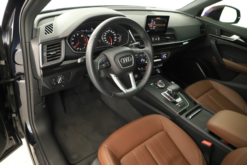 Used 2020 Audi Q5 2.0T Premium w/ Convenience Package AWD/4WD image 15