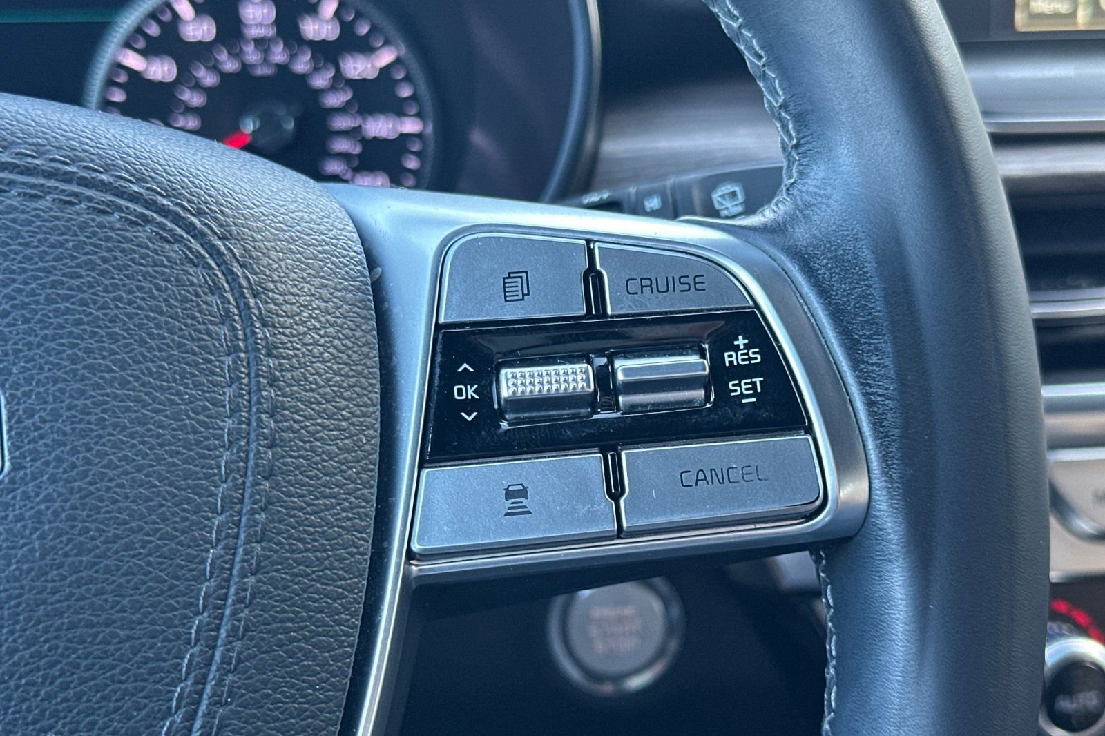 Used 2022 Kia Telluride SX w/ Nightfall Edition Package image 39