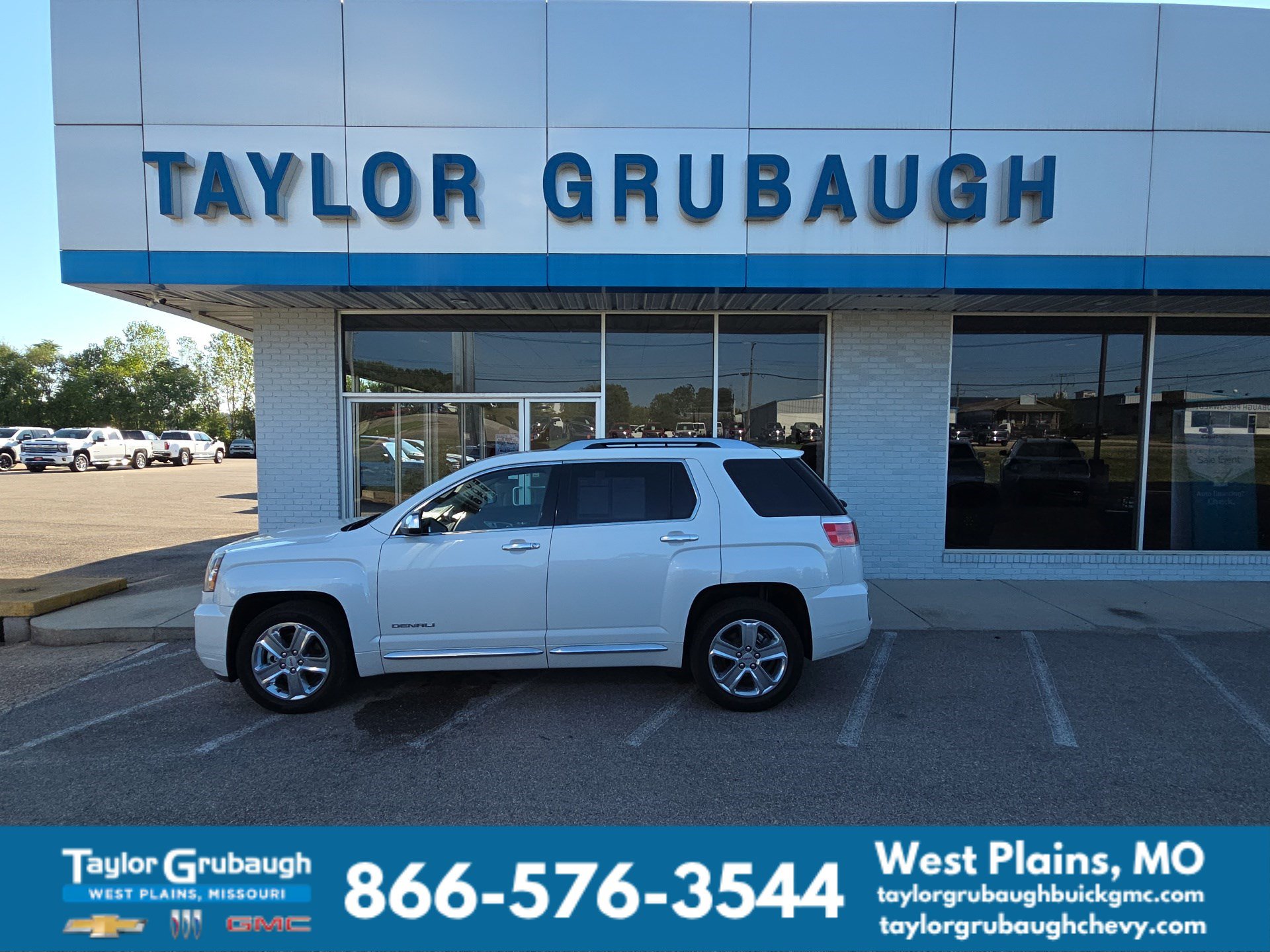 Used 2017 GMC Terrain Denali AWD/4WD image 1