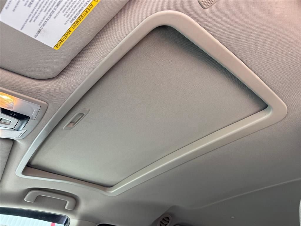 Used 2019 Toyota Sienna XLE FWD image 19