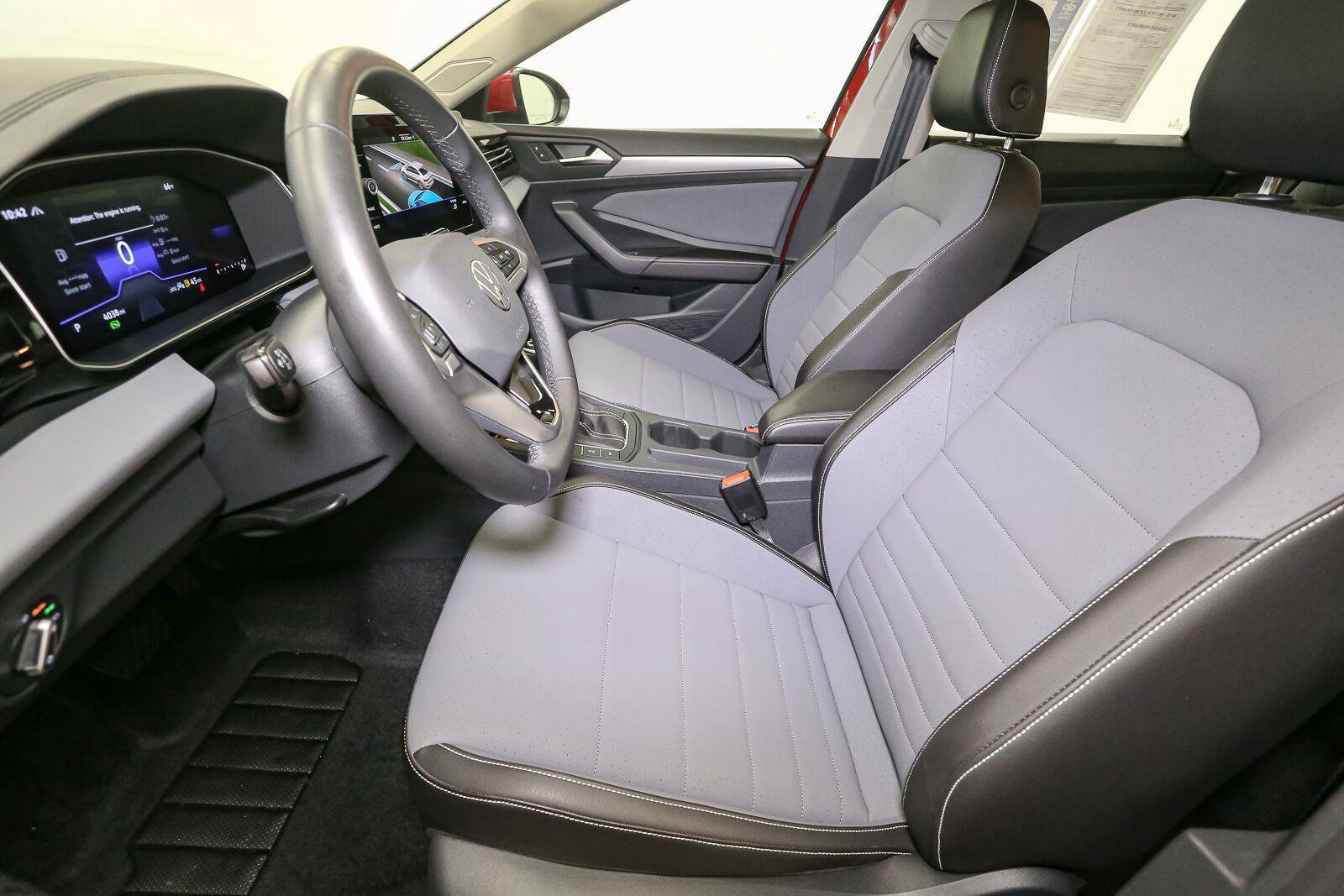 Certified 2026 Volkswagen Jetta SE FWD image 42