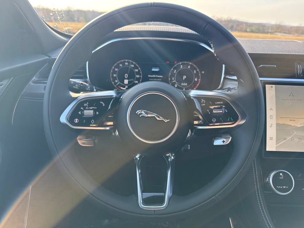Certified 2026 Jaguar F-PACE R-Dynamic S AWD/4WD image 20