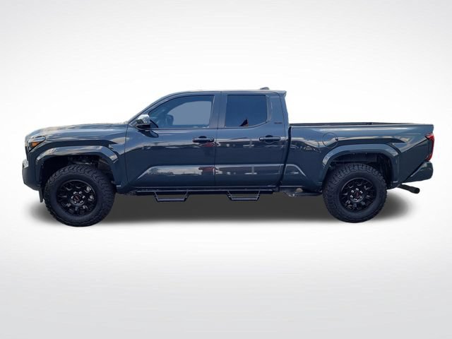 Used 2025 Toyota Tacoma SR5 AWD/4WD image 2