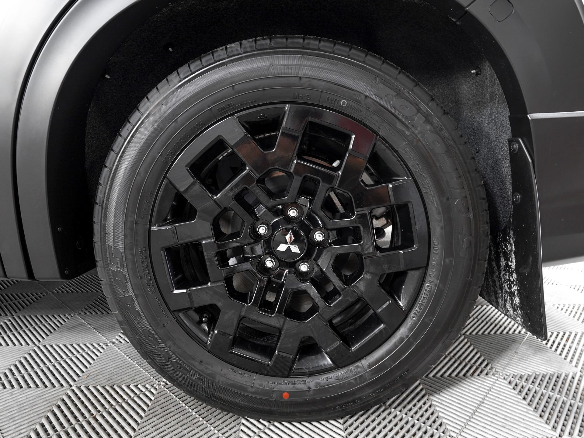 New 2026 Mitsubishi Outlander AWD image 23