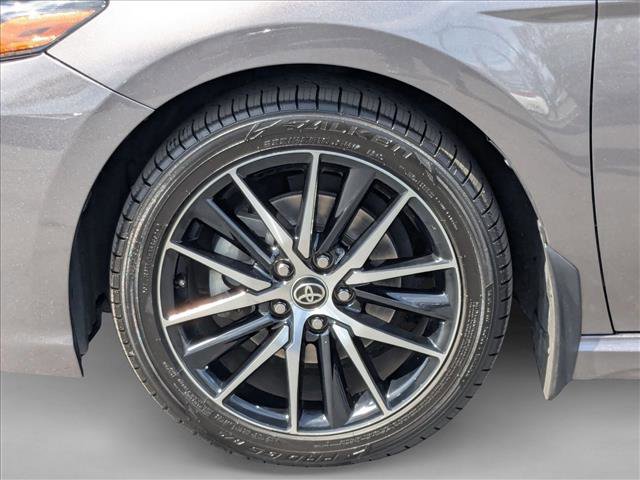 Used 2022 Toyota Camry SE w/ Carpet Mat Package (TMS) image 23