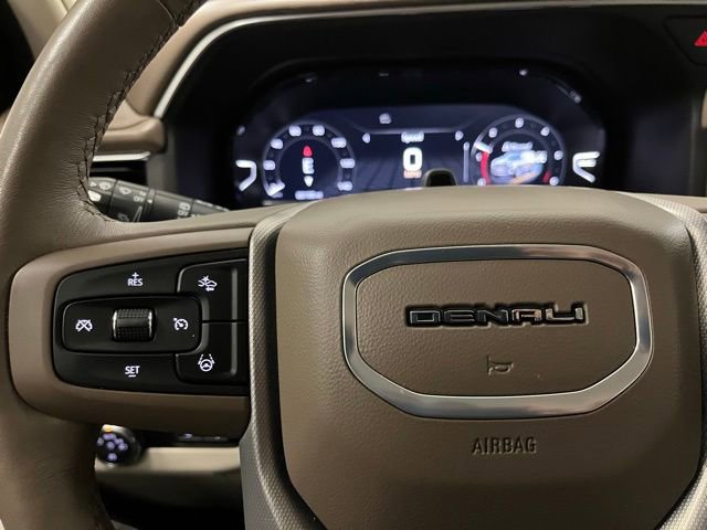 Used 2024 GMC Yukon XL Denali w/ Advanced Technology Package AWD/4WD image 29