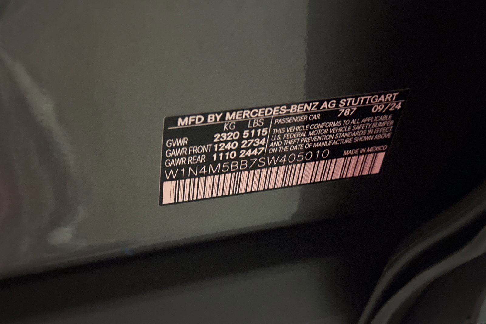 New 2025 Mercedes-Benz GLB 35 AMG 4MATIC image 17