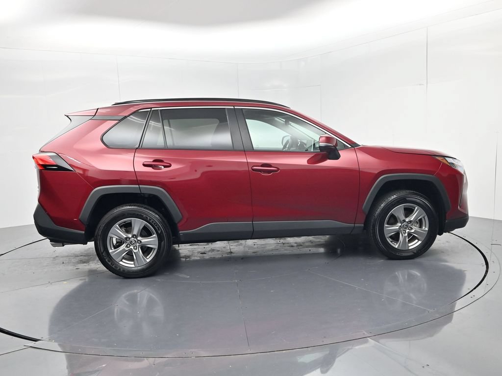 Used 2025 Toyota RAV4 XLE AWD/4WD image 8