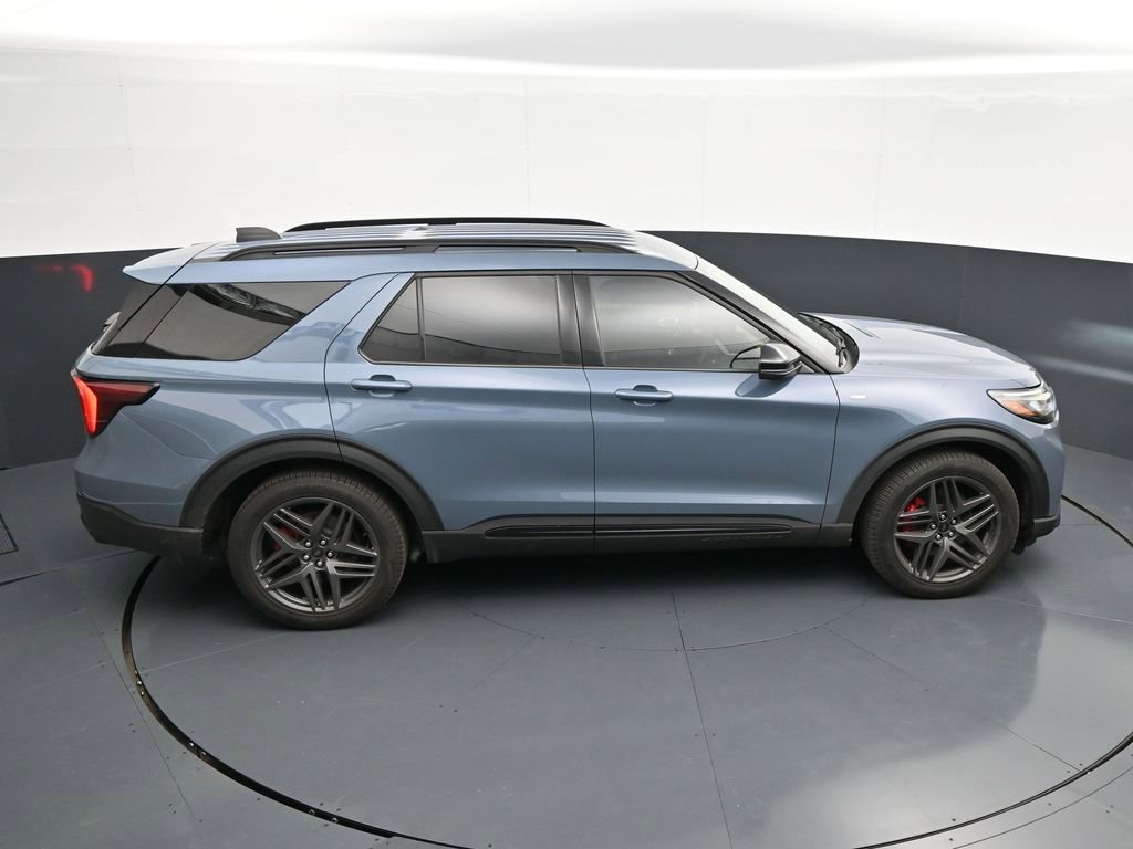 Used 2025 Ford Explorer ST-Line w/ Premium Package RWD image 28