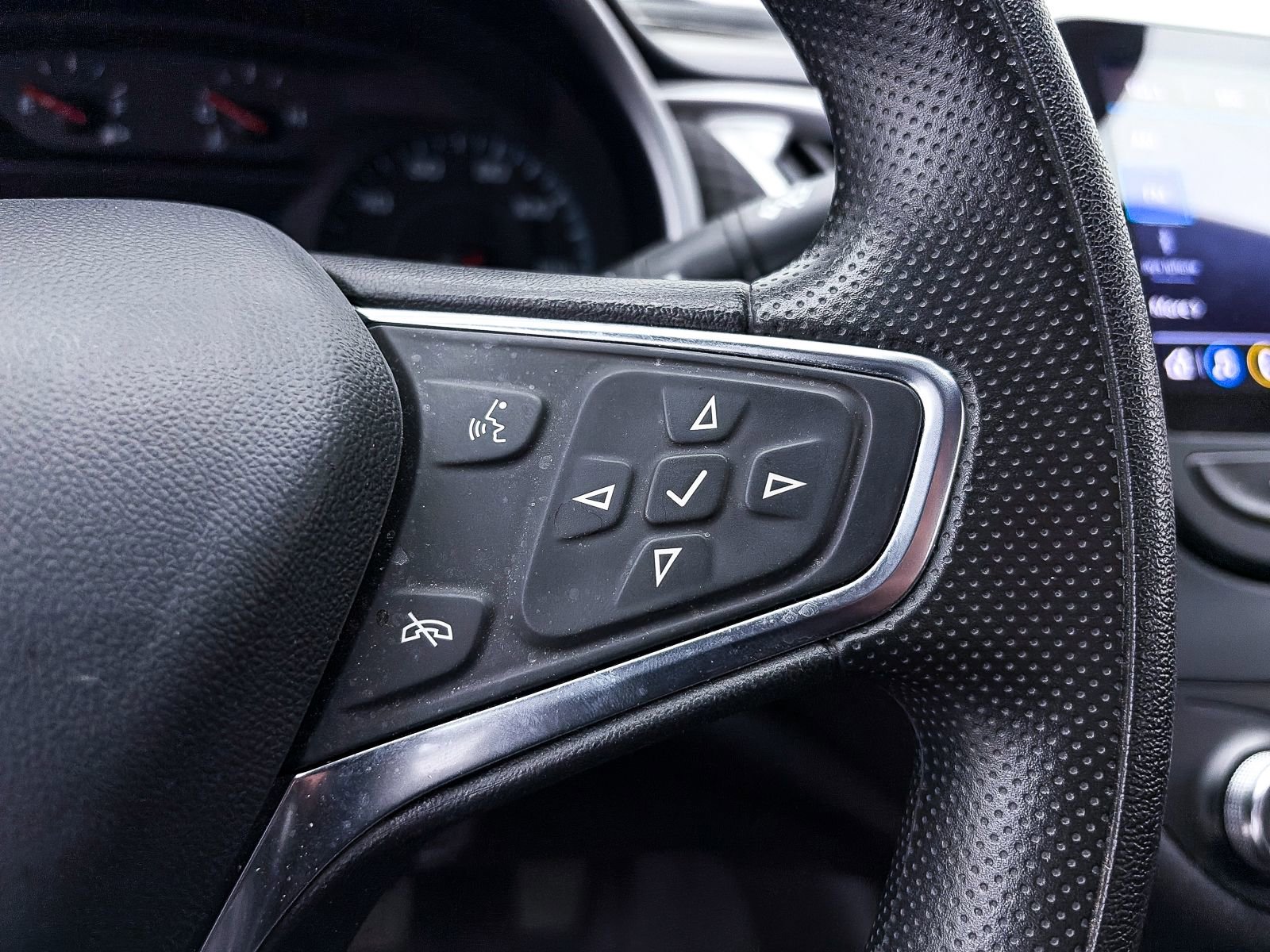 Used 2025 Chevrolet Malibu LS image 29