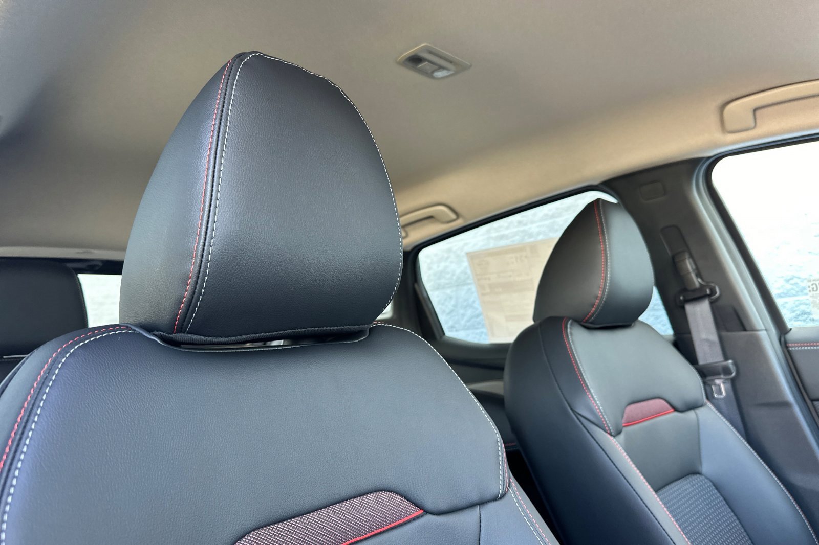 New 2025 Nissan Kicks SR image 14