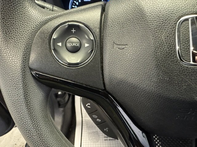 Used 2017 Honda HR-V LX image 13