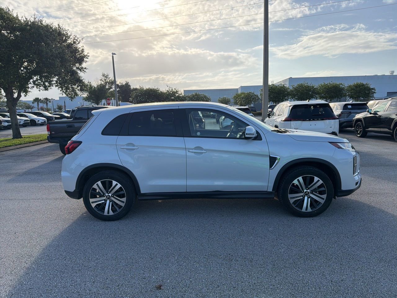 Used 2025 Mitsubishi Outlander Sport SE AWD/4WD image 6