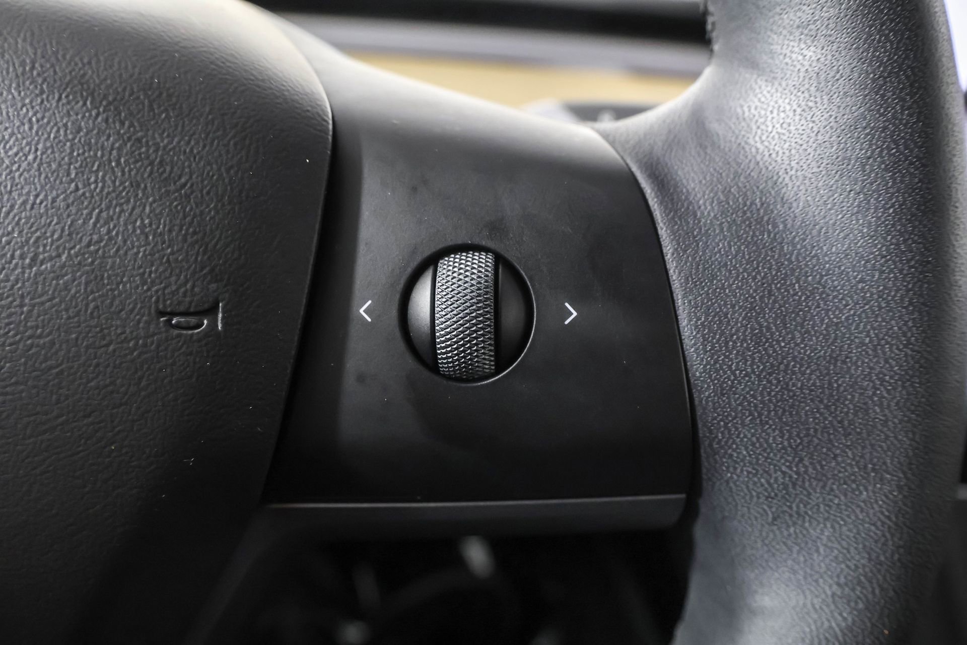 Used 2021 Tesla Model 3 Standard Range Plus image 25