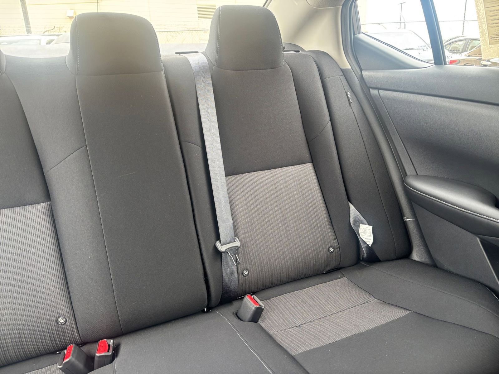Used 2025 Nissan Sentra SV FWD image 35