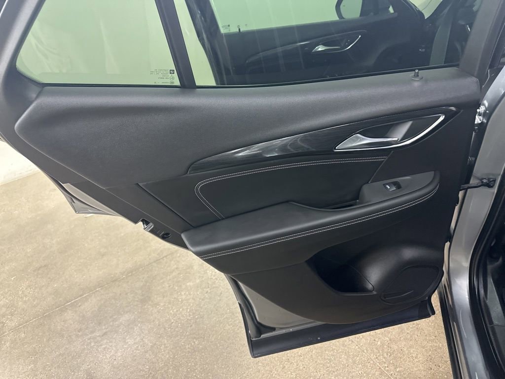 Used 2022 Buick Envision Essence w/ Safety Package image 32