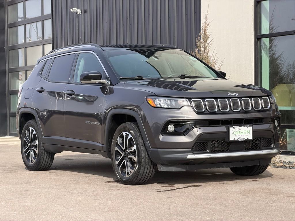 Used 2022 Jeep Compass Limited w/ Sun and Sound Group image 4