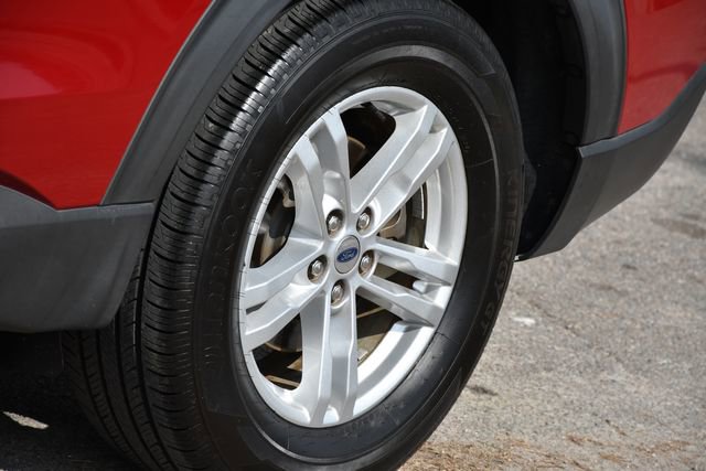 Used 2020 Ford Explorer XLT w/ Equipment Group 202A image 12