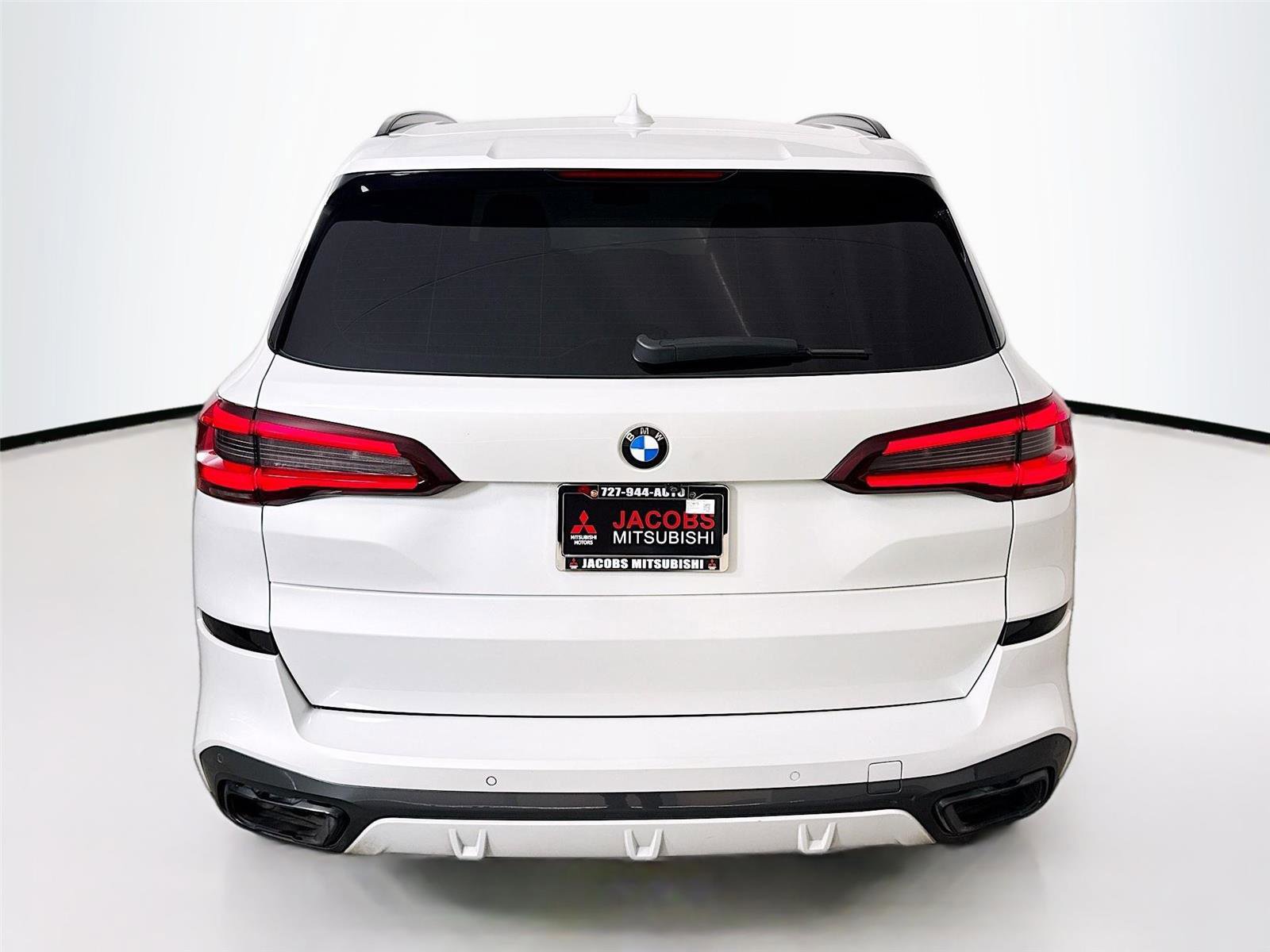 Used 2020 BMW X5 M50i w/ Executive Package image 10