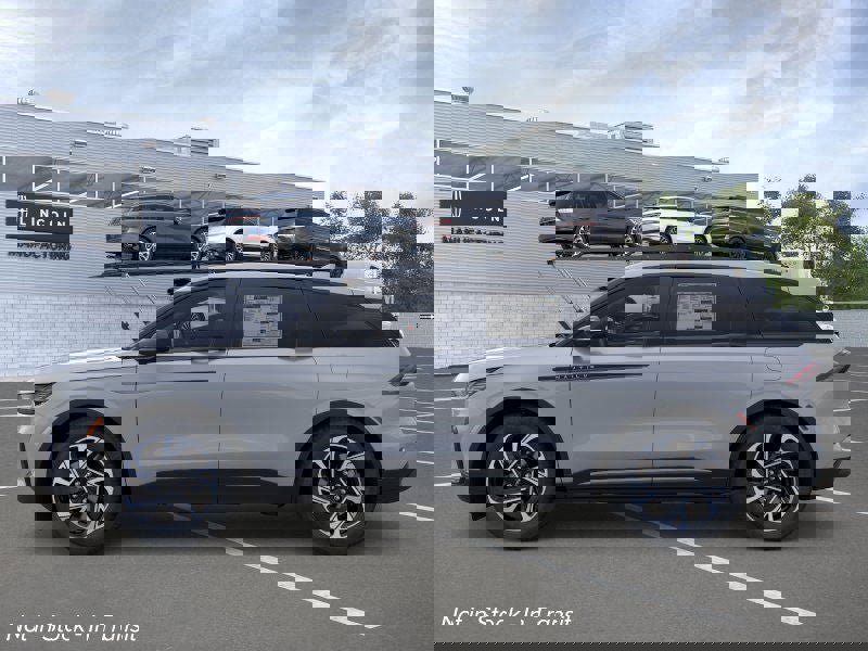 New 2026 Lincoln Nautilus Premier w/ Equipment Group 102A image 3