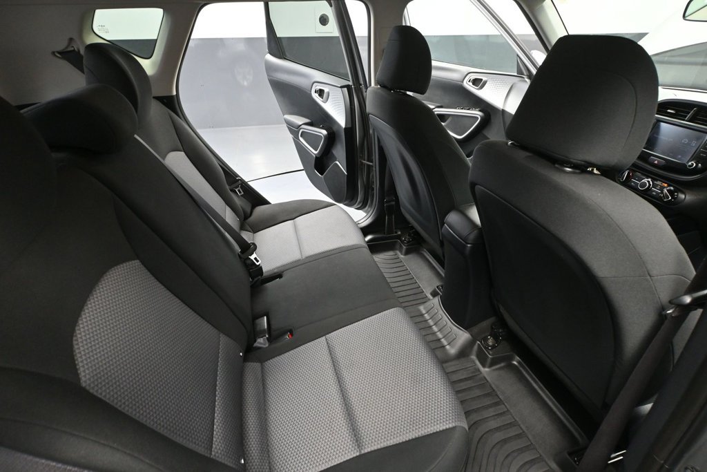 Used 2023 Kia Soul LX w/ LX Technology Package FWD image 34