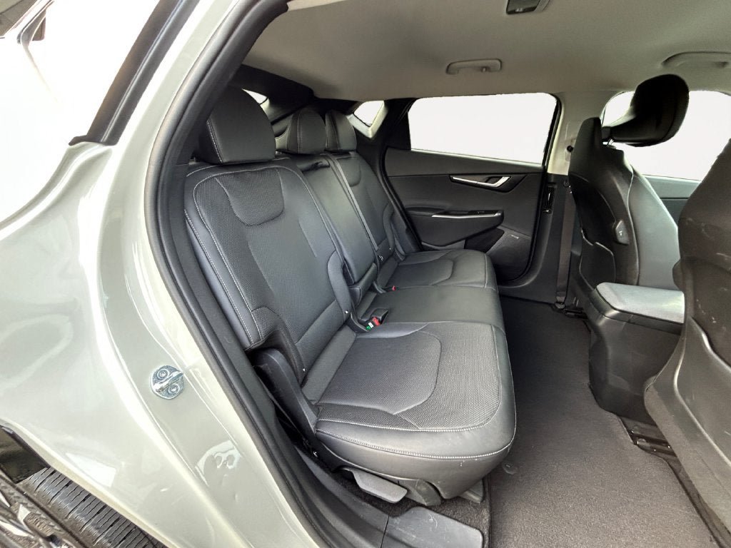 Used 2023 Kia EV6 Wind w/ Wind Technology Package AWD/4WD image 11