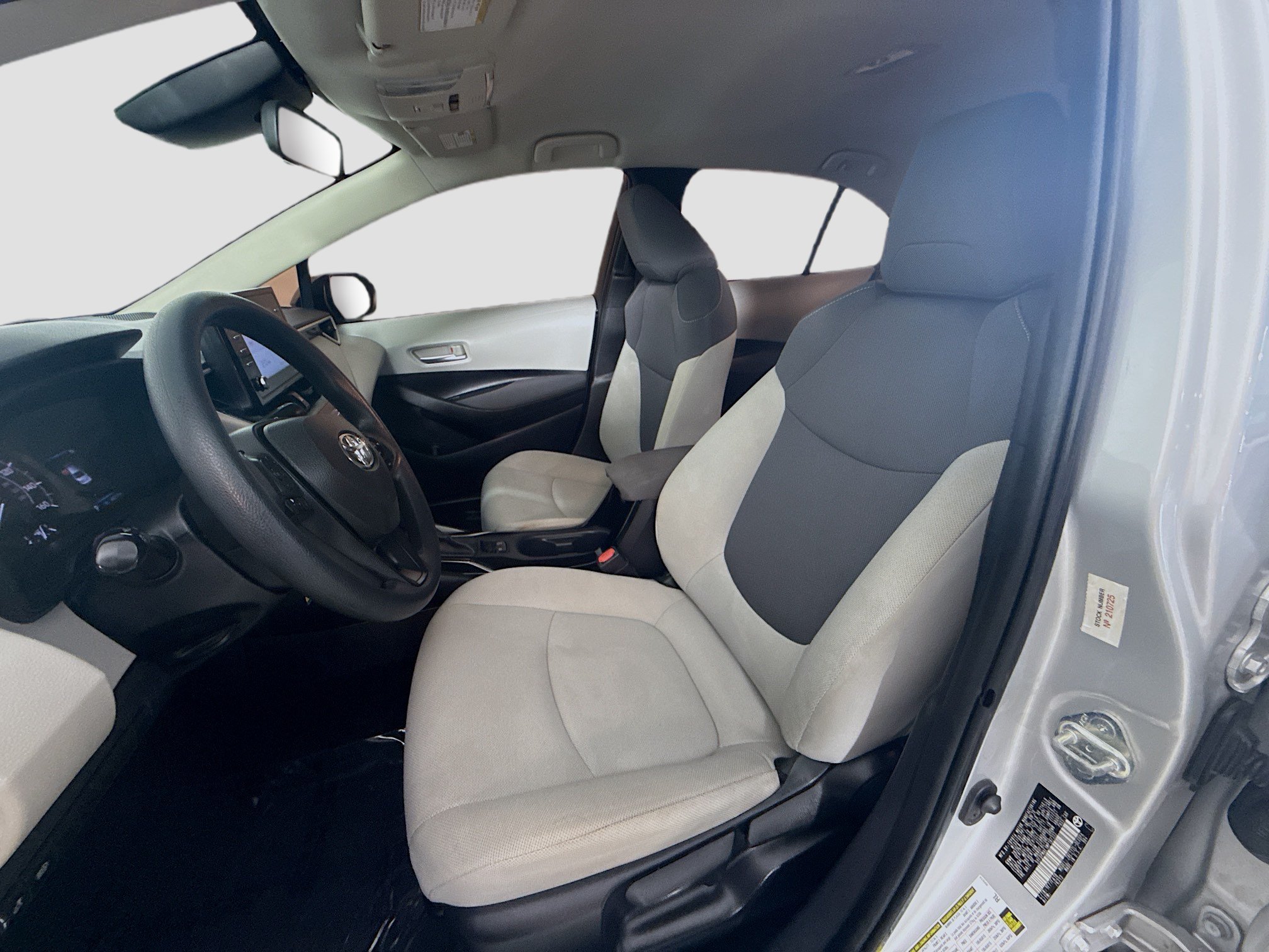 Used 2021 Toyota Corolla L FWD image 21