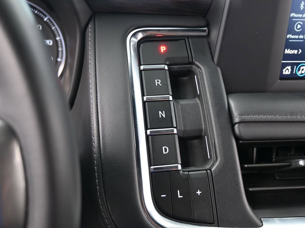 Used 2024 Chevrolet Suburban LS w/ Driver Alert Package RWD image 28