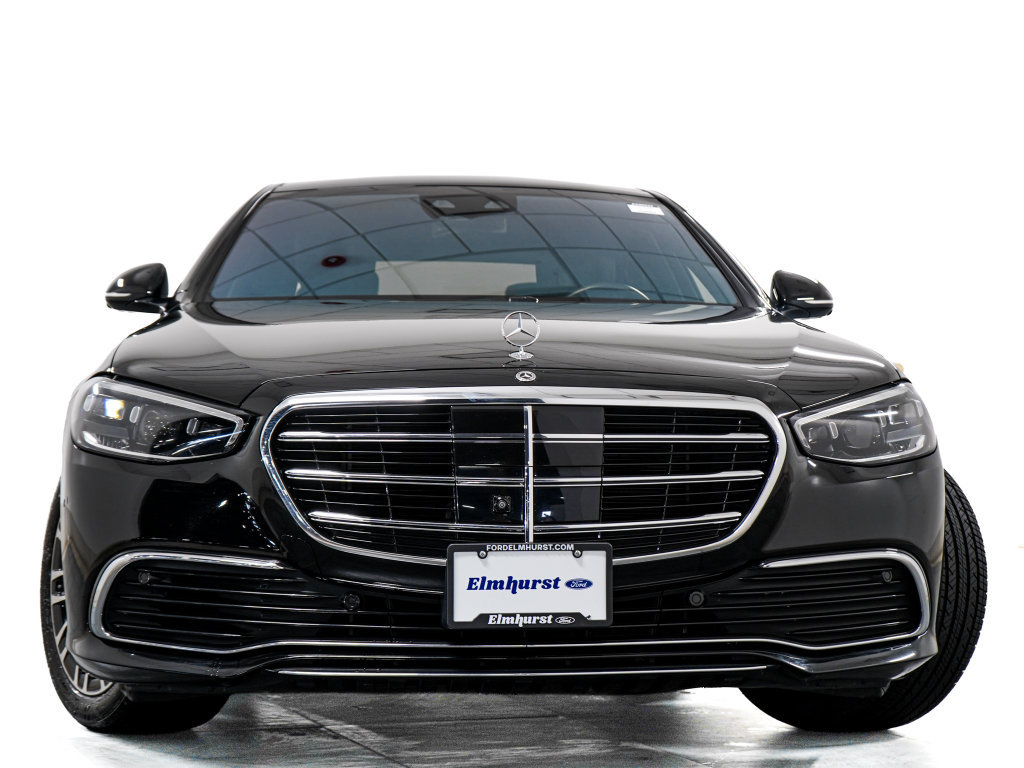 Used 2023 Mercedes-Benz S 580 4MATIC Sedan image 3