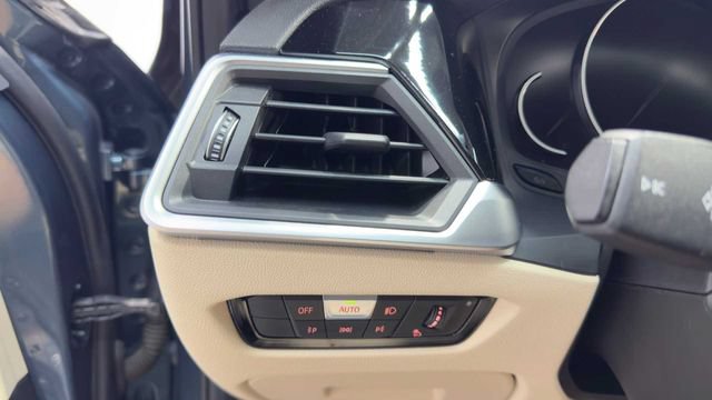 Used 2020 BMW 330i Sedan w/ Convenience Package RWD image 25