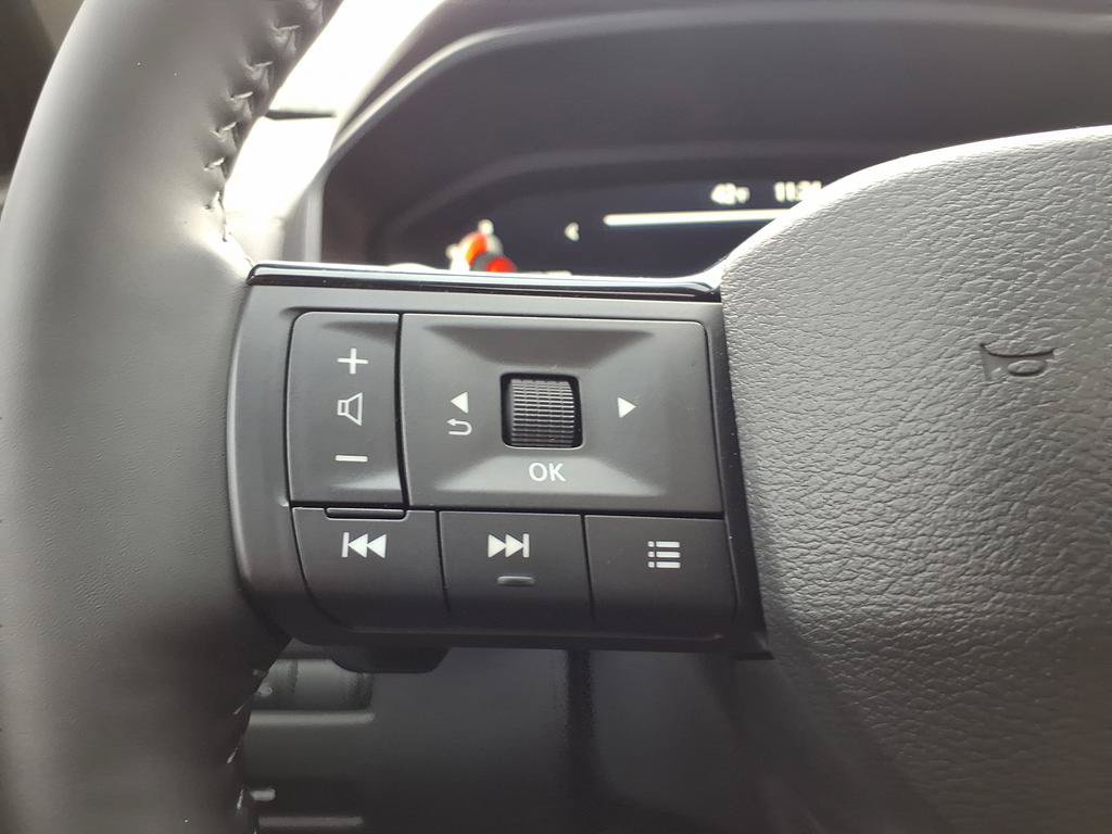 Used 2025 Nissan Rogue SL w/ SL Premium Package AWD/4WD image 23