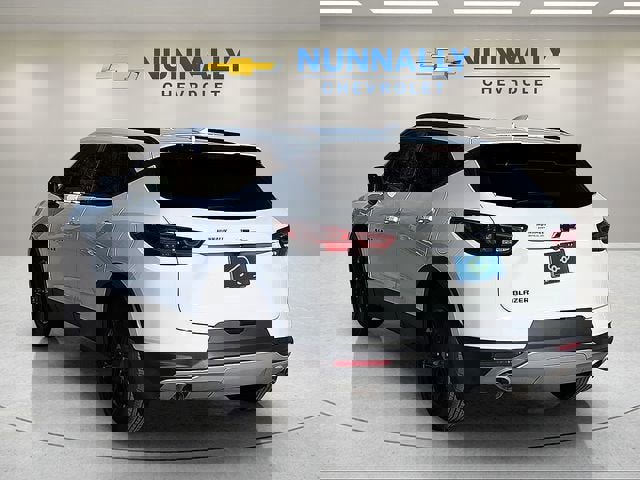 Certified 2023 Chevrolet Blazer LT w/ Convenience Package image 3